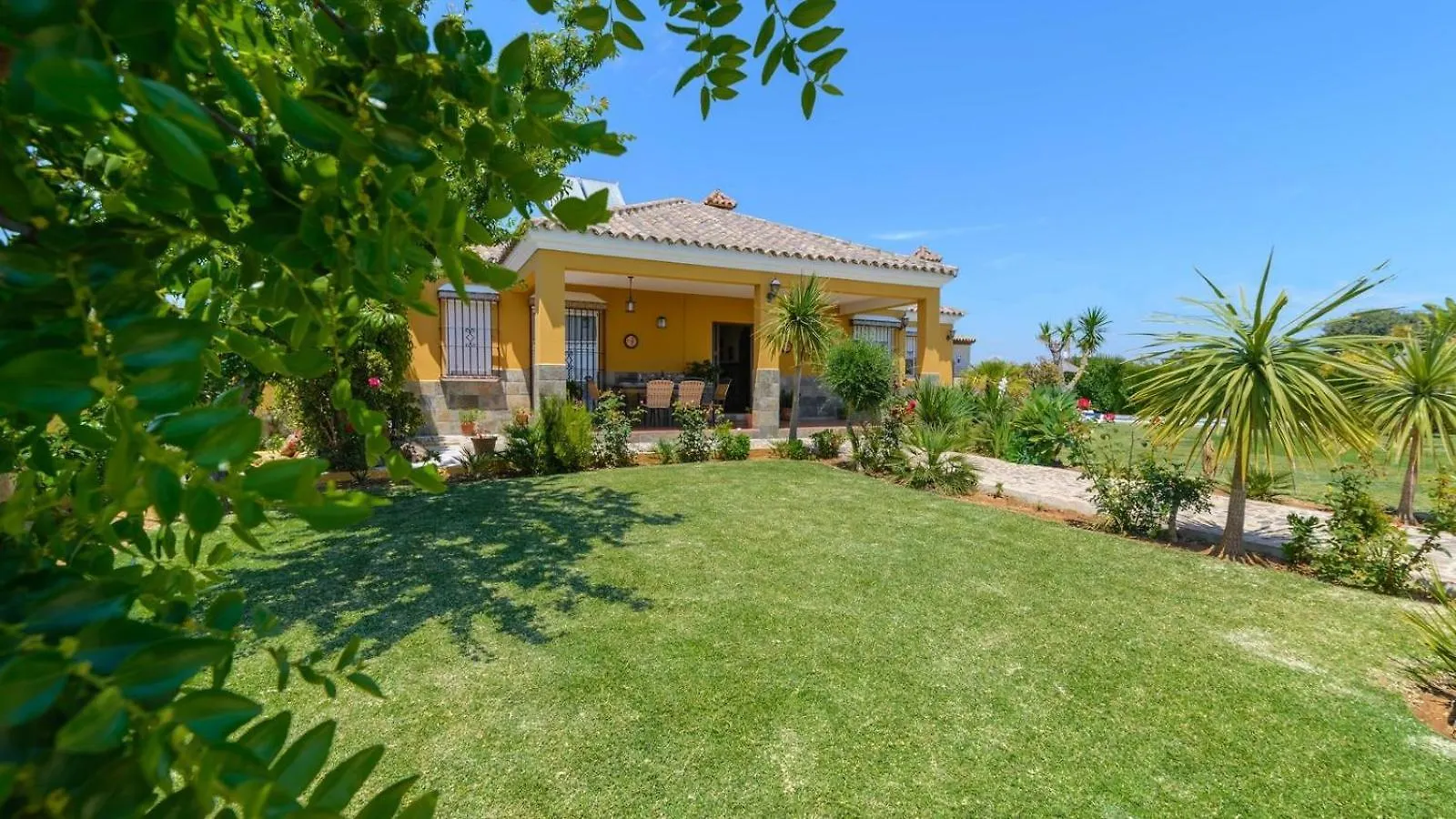 Casa Quintero 4 Dorm Conil De La Frontera By Ruralidays Villa
